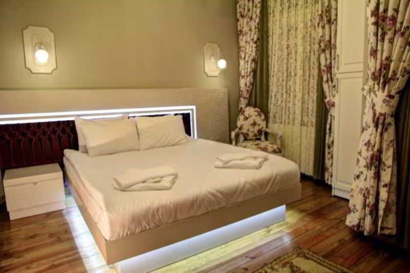Omer Hayyam Suites 伊斯坦布尔 客房 照片